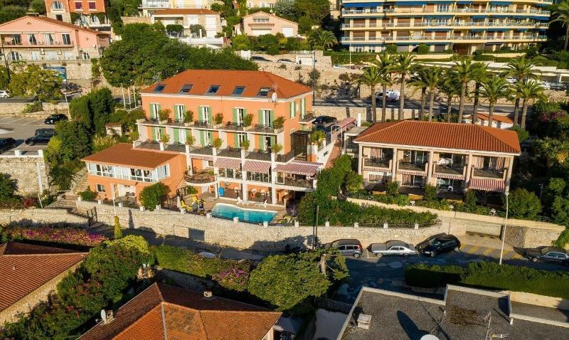 Hotel La Flore Вилафранк-сюр-Мер Екстериор снимка