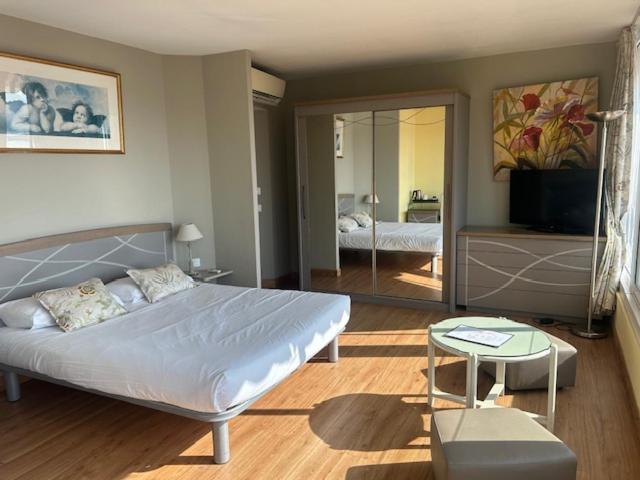 Hotel La Flore Вилафранк-сюр-Мер Екстериор снимка