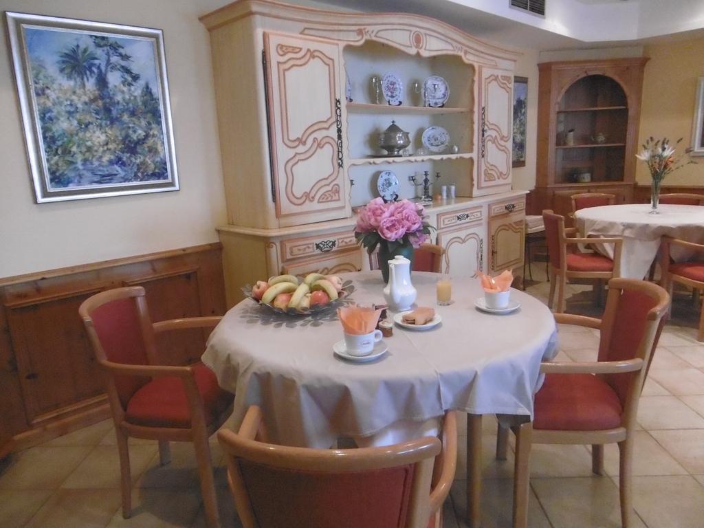 Hotel La Flore Вилафранк-сюр-Мер Екстериор снимка