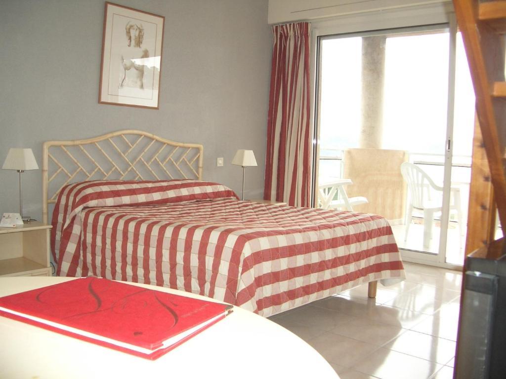 Hotel La Flore Вилафранк-сюр-Мер Стая снимка